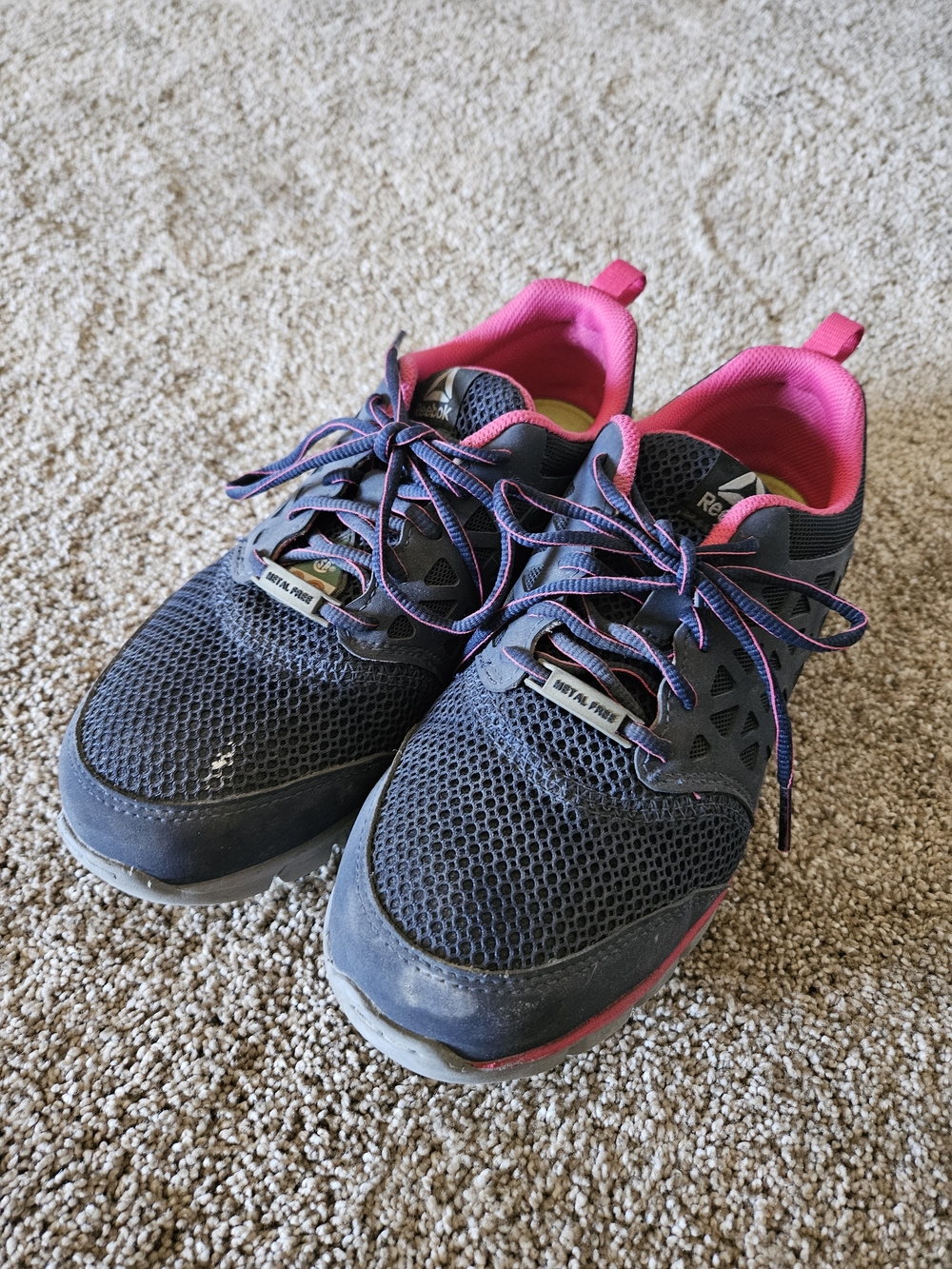Reebok Women’s Black and Pink Athletic Sneakers